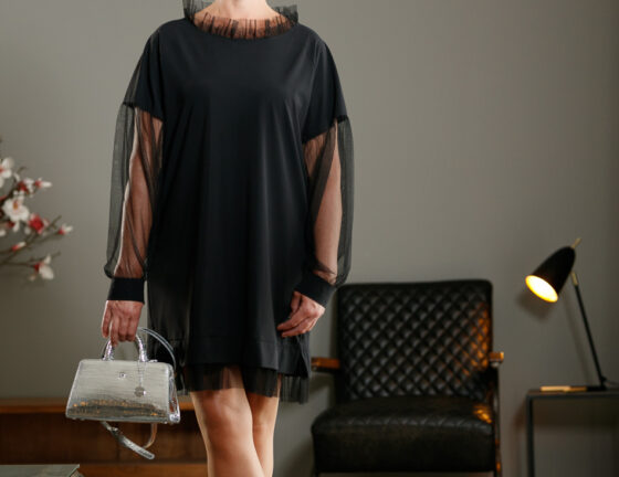 Gloria Escort Service Bad Ragaz Schweiz Cocktail in Schwarz